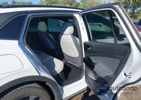 2021 Volkswagen Id.4 Pro S from USA, damaged, VIN WVGTMPE20MP041371